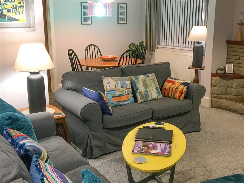 Living room in Scarborough Rose Apartment, Scarborough