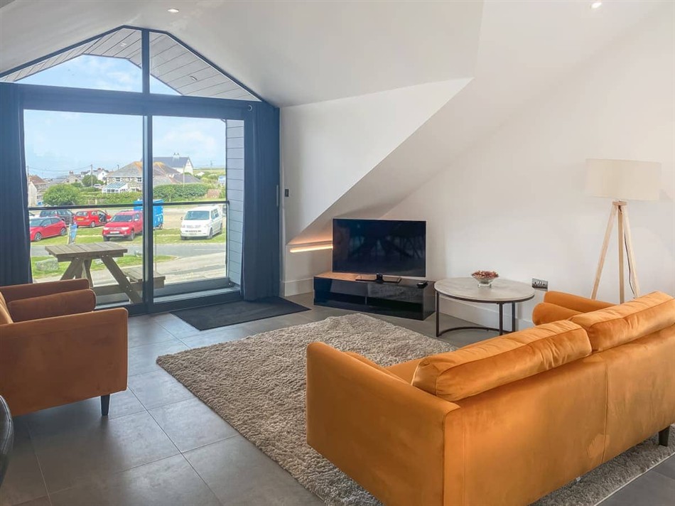Living room in Sea Skapya, Helston