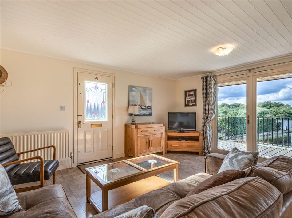 Living room in Sunset Lodge, Brundall near Norwich