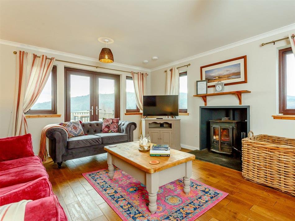 The Big Hoose (Ref UK31684) in Linside Pet Friendly with hot tub