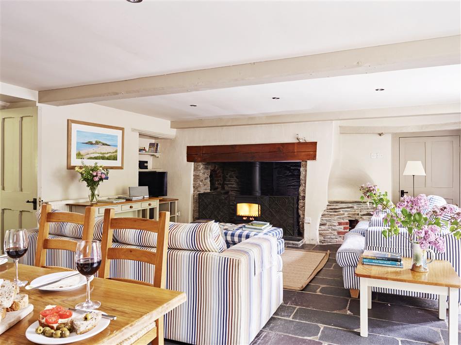 The Coach House, Estate in Totnes, Devon with hot tub