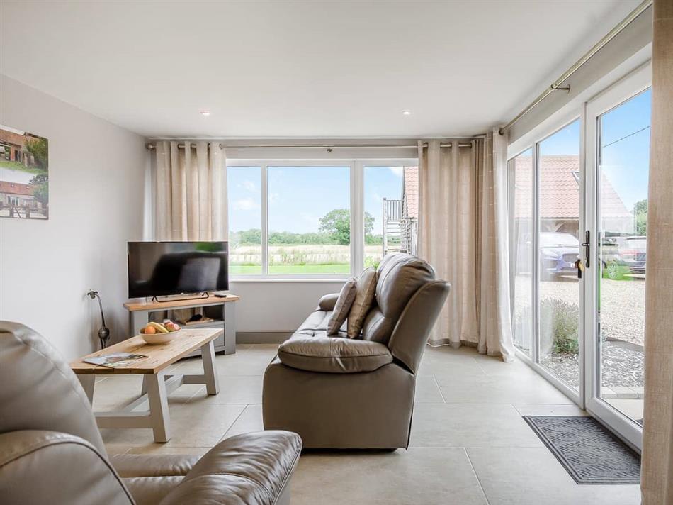 The Granary (Ref UK43433) in Great Dunham Pet Friendly cottage