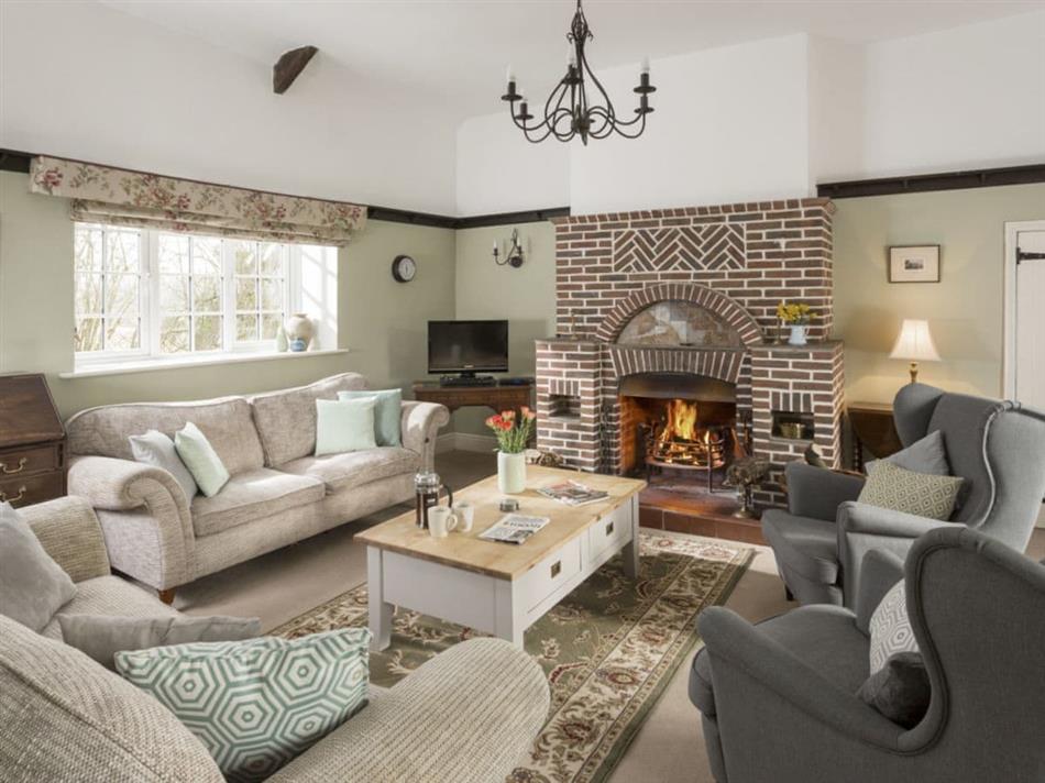 The Lodge Cottage (224011) Pet Friendly in York, North Yorkshire ...