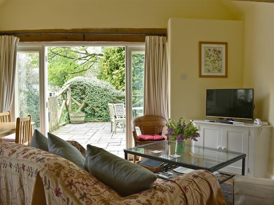 The Old (Ref DQX) in Lower Wraxall, Nr Dorchester. Pet Friendly