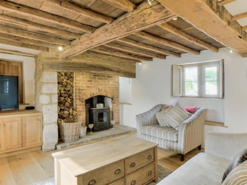 Tom Cottage (Ref RHHP) in Wing, nr. Oakham Pet Friendly cottage
