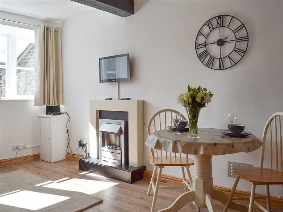 Weavers Houses (Ref UK12796) in Hayfield, near Glossop Pet Friendly