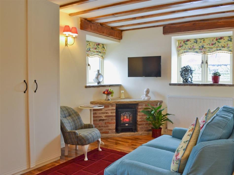 West Wood Cottage (Ref 28249) in Wrelton, nr. Pickering cottage weekend and short breaks at