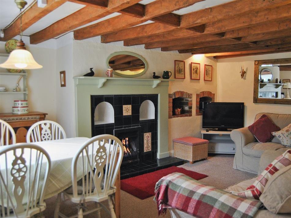 Living room in Woodcarvers Cottage, Wellow, Nr Yarmouth, Isle of Wight