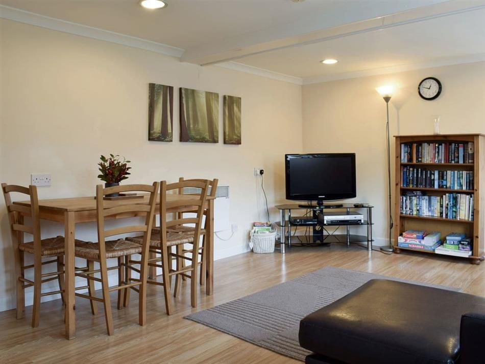 Woodland Lodge (Ref 27715) in Rustington, nr. Littlehampton Pet