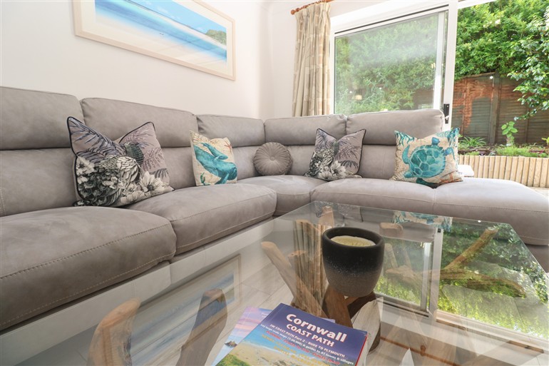 The living room at Jaluna in Carbis Bay