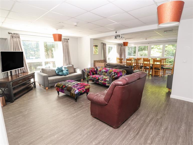 Plas Y Bryn Manor House (1056753) Pet Friendly in Bontnewydd near