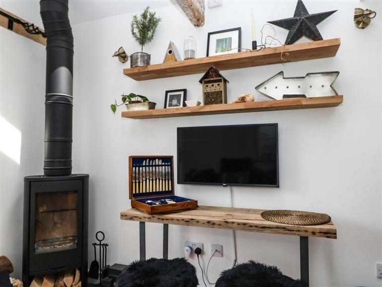 The living room at Rocket Cart House in Lizard