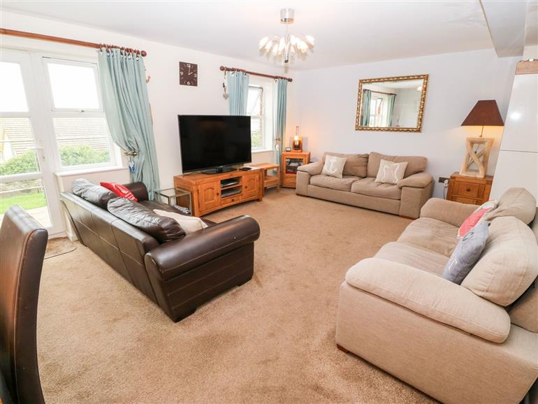 The living room at Seascape in Benllech