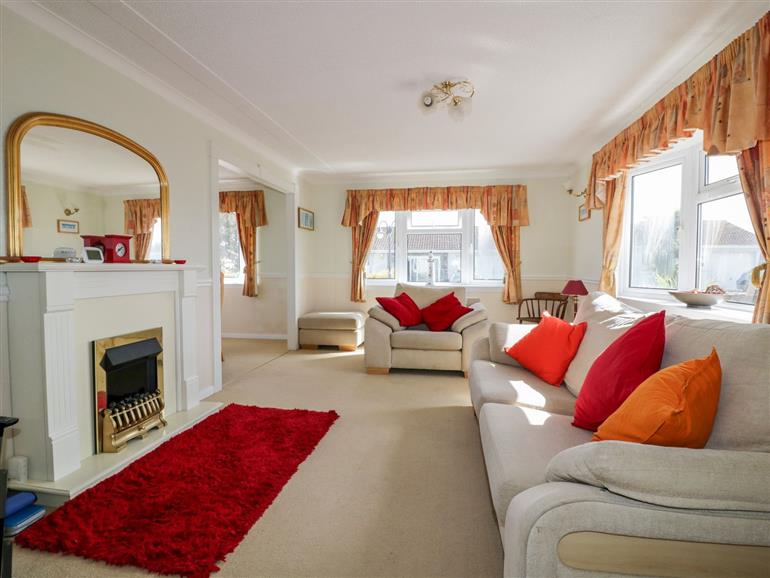 This is the living room at Summer Breeze in Tregolds near St Merryn