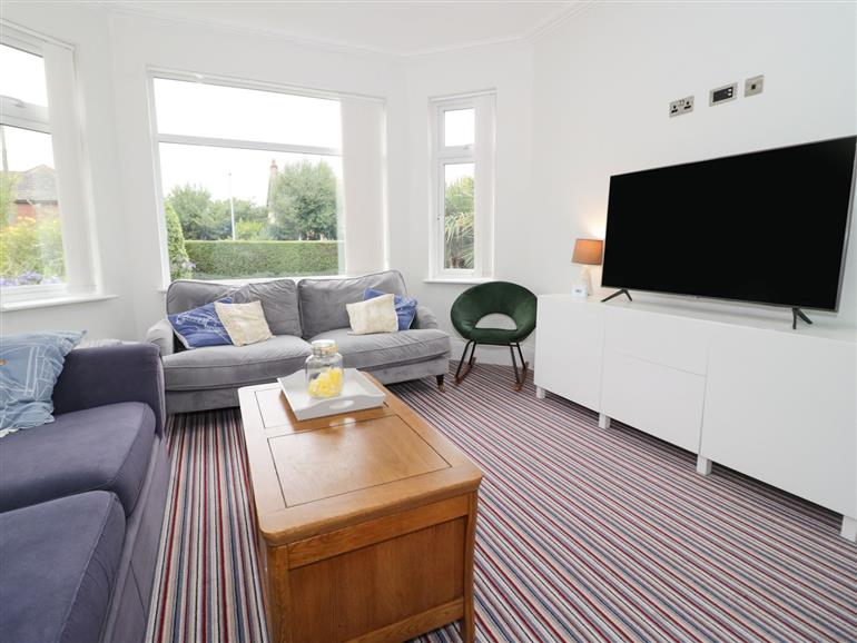 The Anchorage (1081088) Pet Friendly in RhosOnSea sleeps 6 people