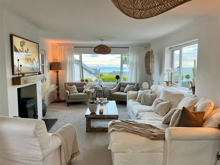 The living room at Trem Ynys (3 bed) in Abersoch