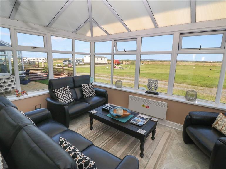 The living room at Trewan House in Outskirts of Rhosneigr
