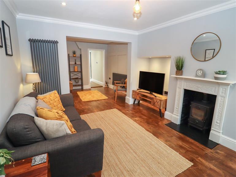 This is the living room at Trinity Cottage in Stratford-Upon-Avon