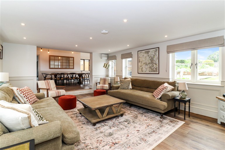 The living room at Tuffs Farm in Chipperfield