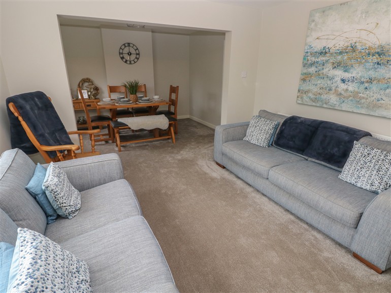 The living room at Ty Drws Nesaf in Cwmllynfell