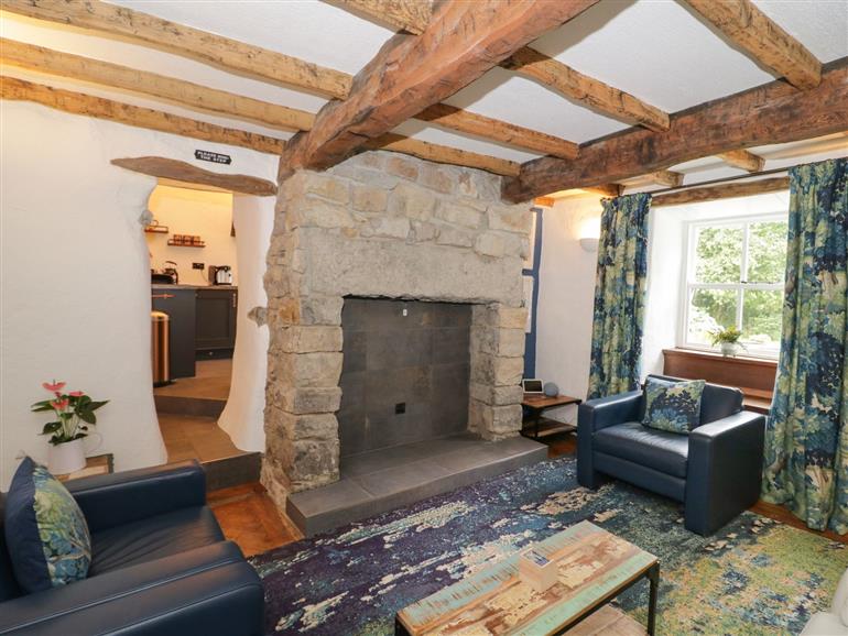 The living room at Tyn Y Graig in Moelfre