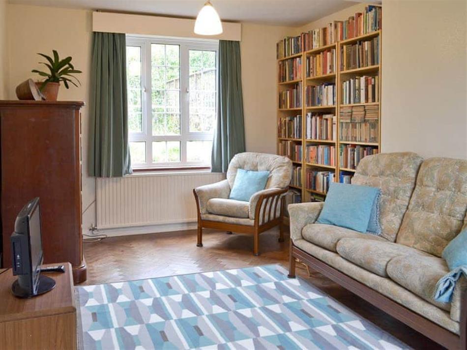 Greenhedges (Ref UKC176) in Budleigh Salterton Pet Friendly cottage weekend and short breaks