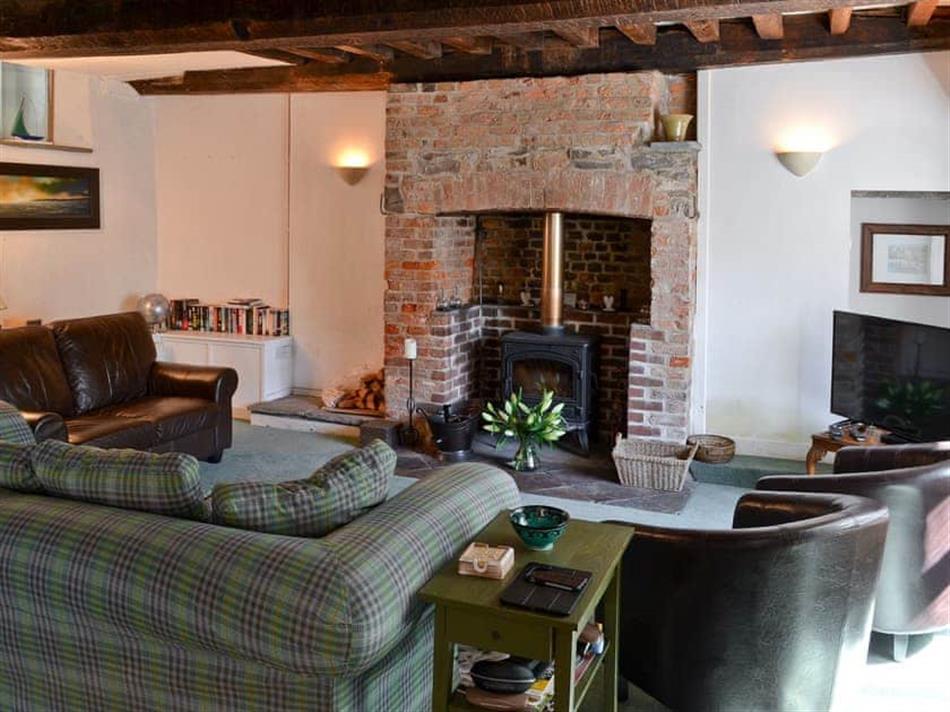 Jalna (Ref UKC281) in Stratton, near Bude Pet Friendly cottage