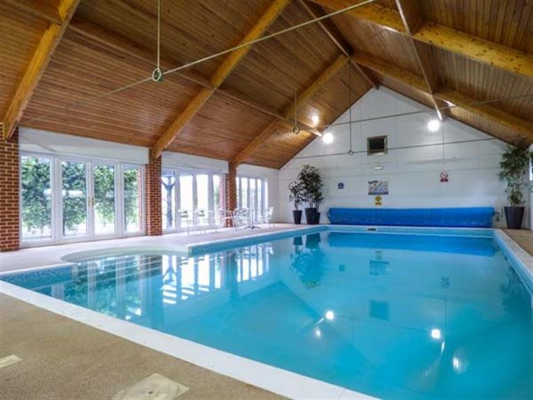 The Mannington (912850) in Cromer sleeps 6 people