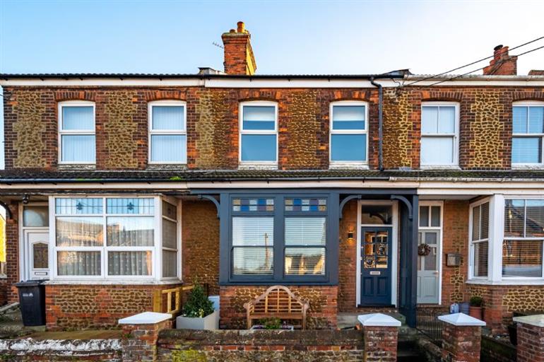 Number 5 in Hunstanton, Norfolk Pet Friendly cottage holidays Norfolk