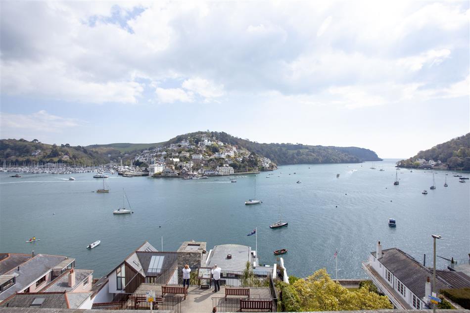 Apartment 3, The Manor House in Dartmouth, Devon cottage holidays