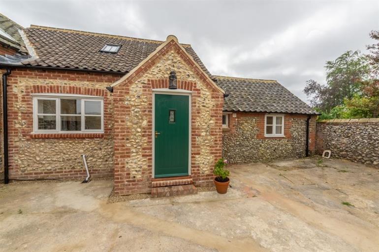 Gallery Cottage in Wighton near WellsnexttheSea, Norfolk cottage